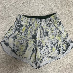 Lululemon Track That High Rise 3” Size 6